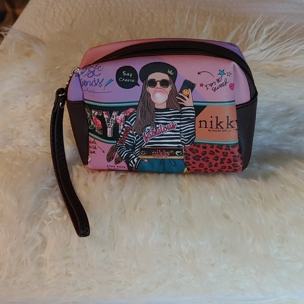 NIKKY BY NICOLE LEE COSMETIC BAG